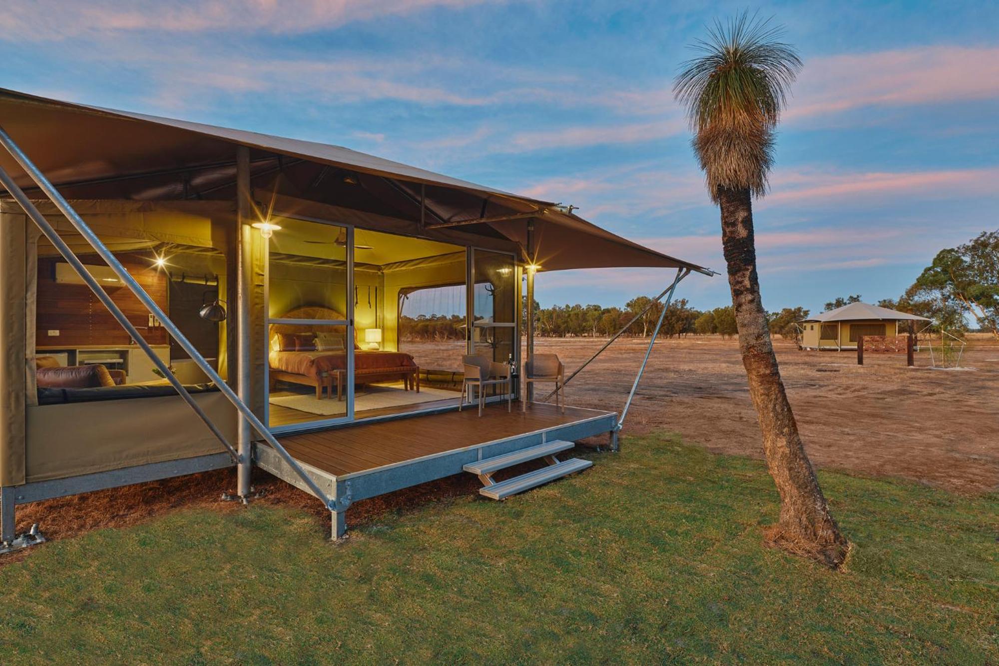Willow Wood Glamping Retreat Broadwater エクステリア 写真
