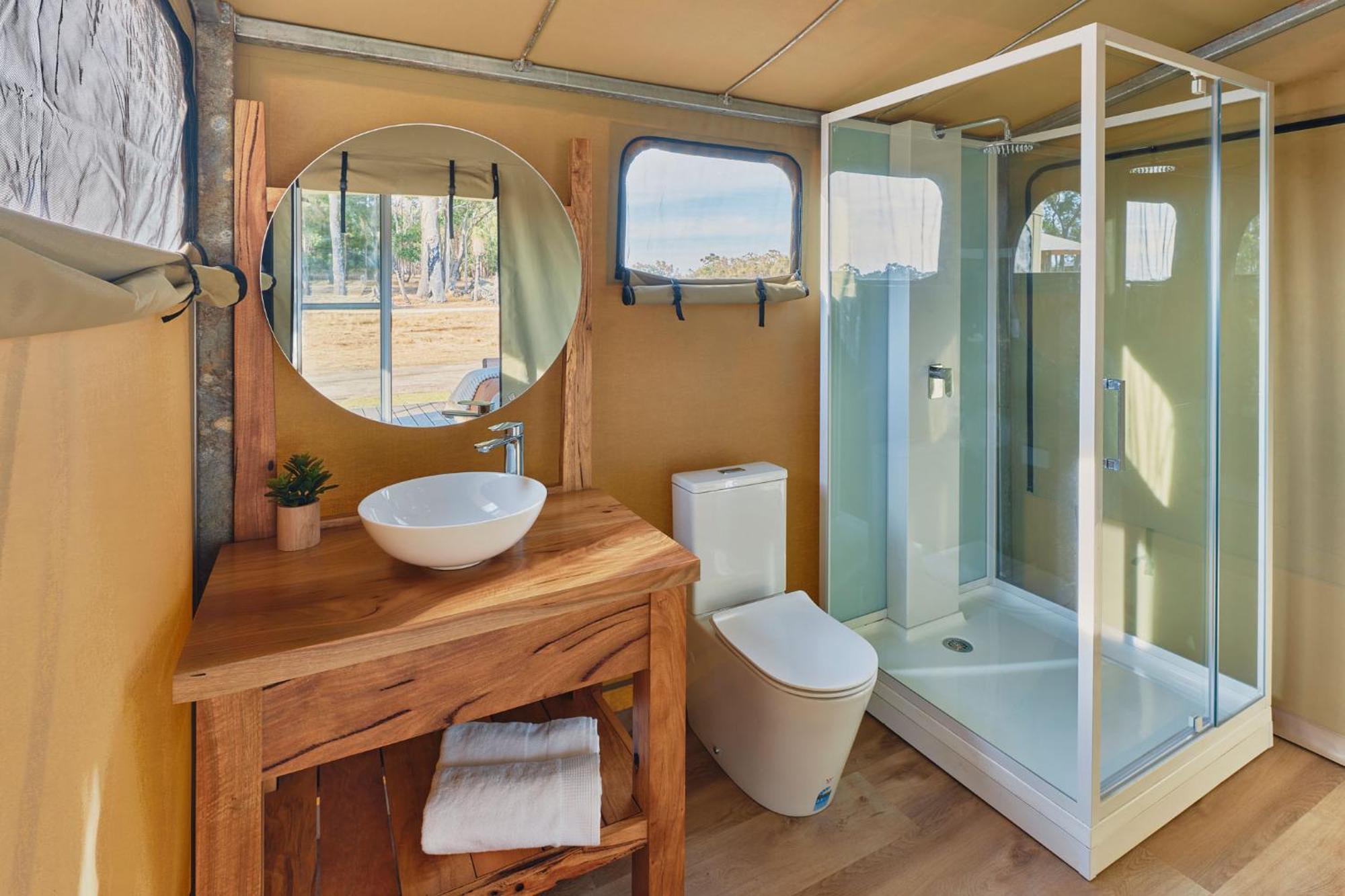 Willow Wood Glamping Retreat Broadwater エクステリア 写真